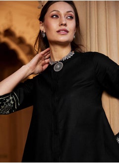 SASSAFRAS Embroidered Sleeves Longline Blouse and Wide Leg Pants Set by Styli  - Image 3