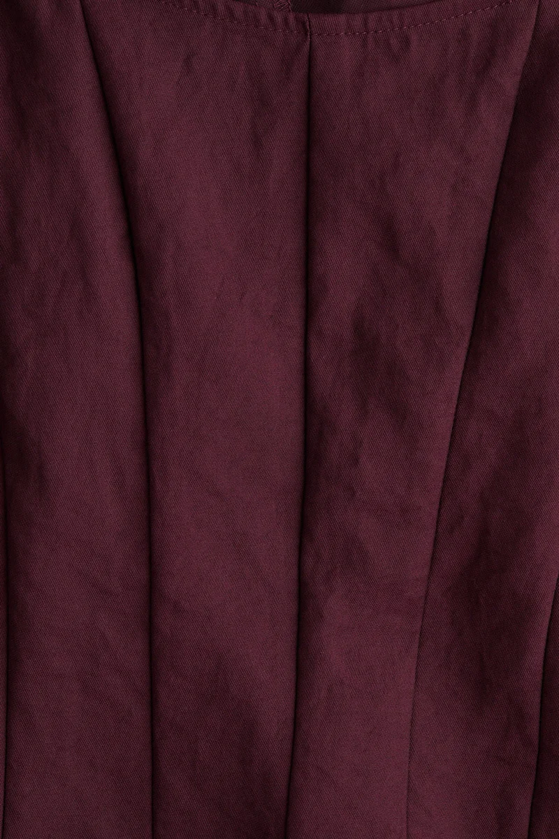 اتش اند ام بلوزة بقبة عميقة