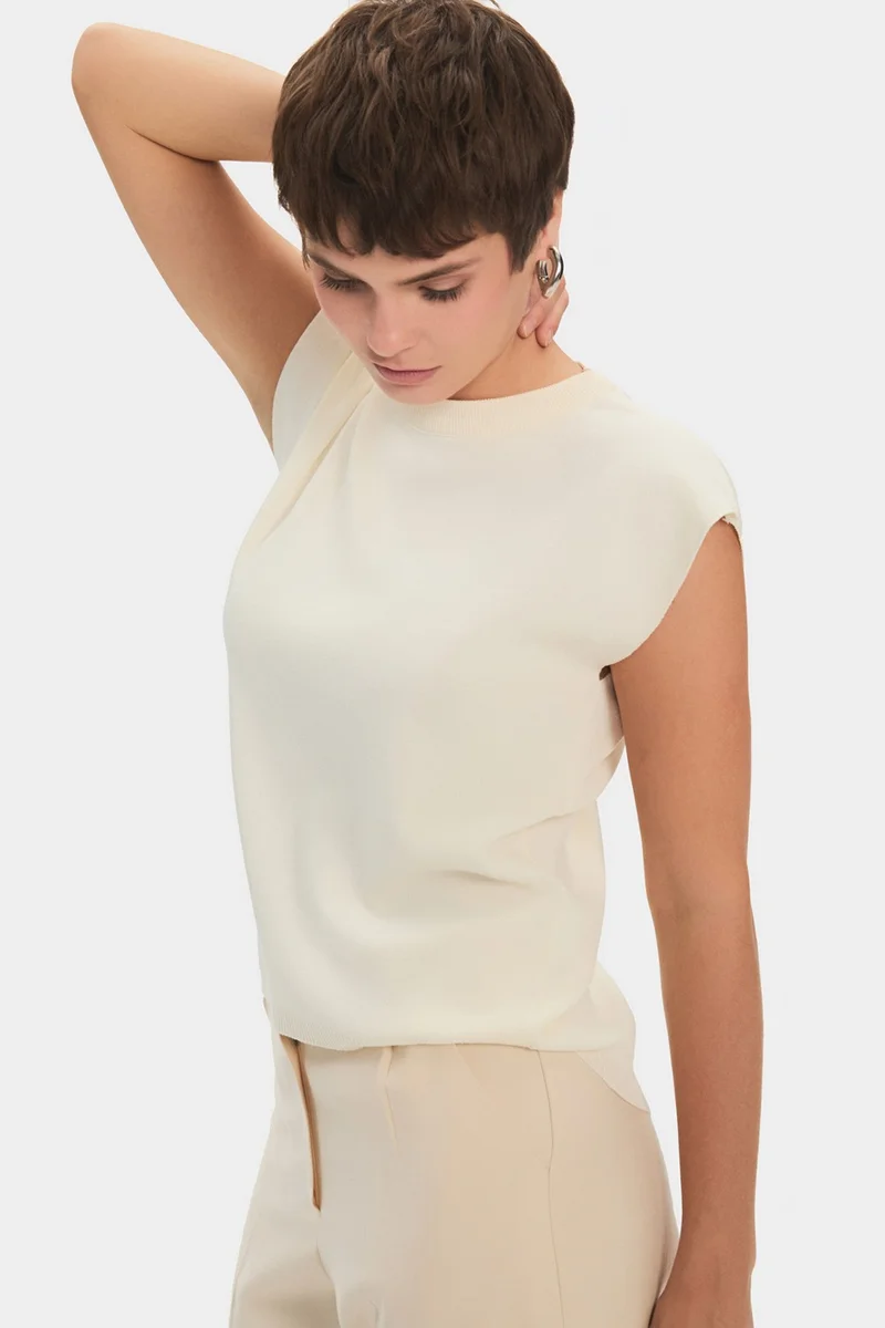 JUNE Women's Crew Neck Sleeveless Mercerized Blouse
