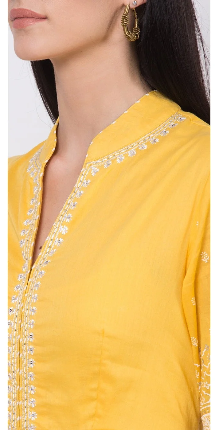 بيبا طقم بدلة كورتا شوريدار صفراء مستقيمة