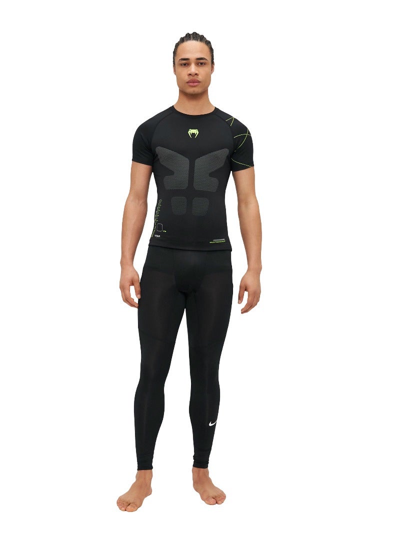 VENUM TRAINING CAMP 4.0 RASHGUARDS SHORT SLEEVES BLACK/NEON GREEN