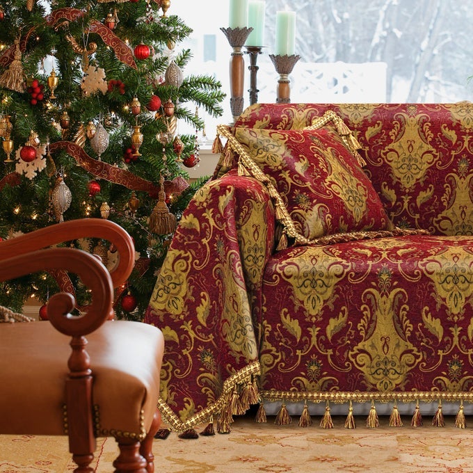 LUXURY SOFA COVERS CLASSIC DAMASK JACQUARD THICK CHENILLE COUCH COVER FURNITURE PROTECTOR WITH LACE EDGE AND HANDMADE TASSELS FOR PET DOGS AND CATS RED 71X118 INCH