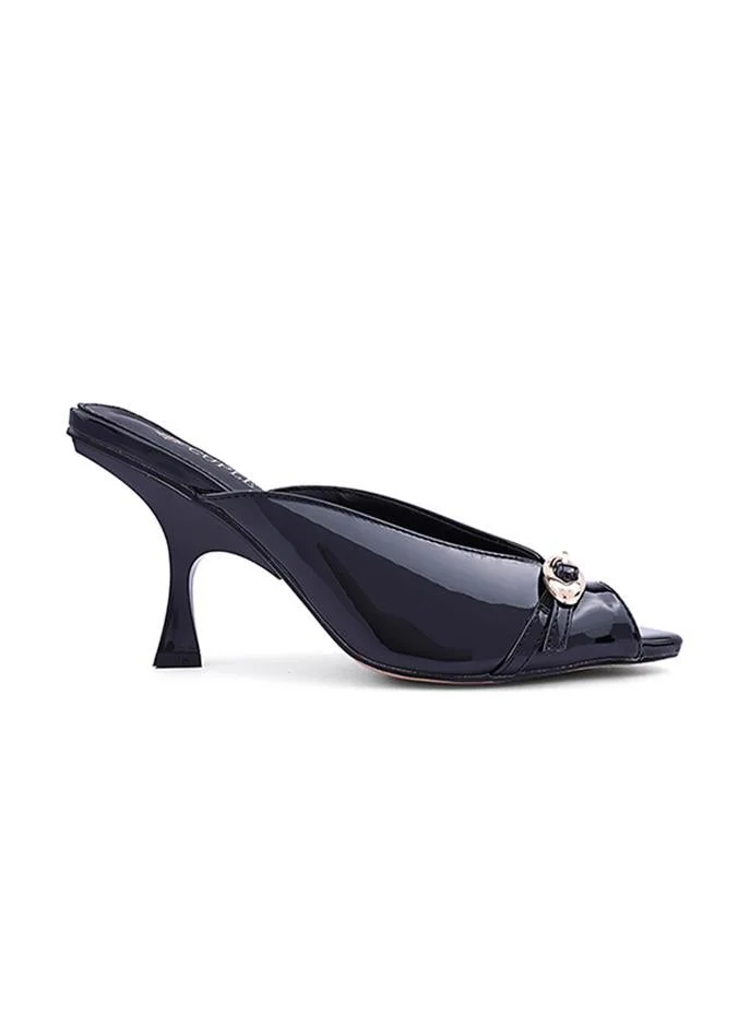 Elegant heel slippers designed for a chic look.