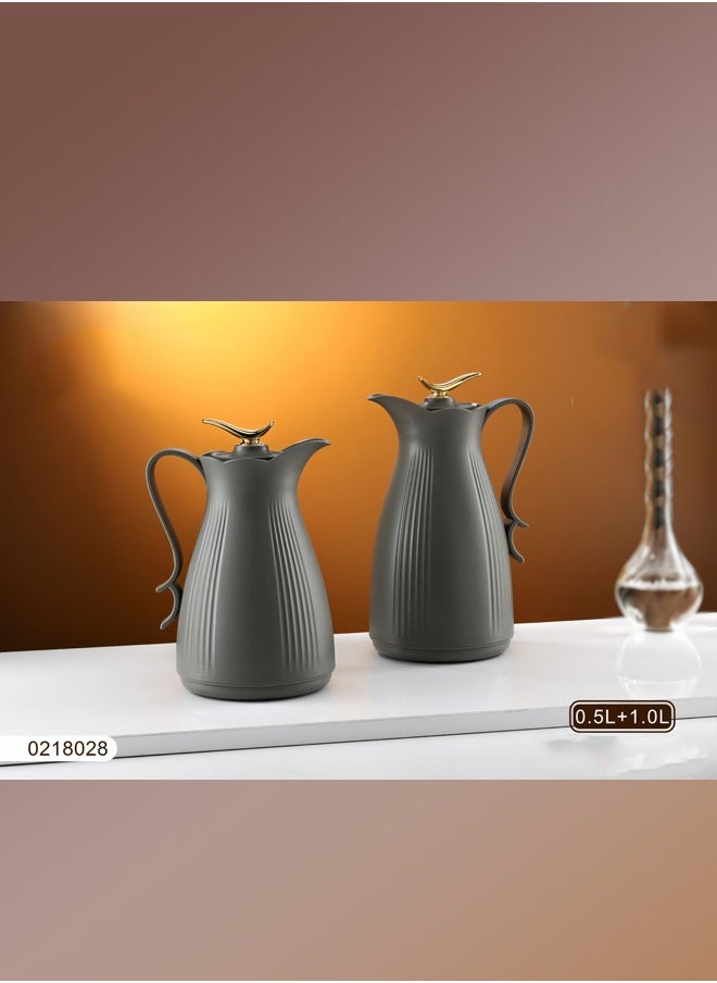 Royal Camel - Black Najd Tea and Coffee Dallah Set with Gold Rings – 2 Pieces 0.7 & 1 Liter – Suitable for tea, coffee and hot and cold drinks - Image 1