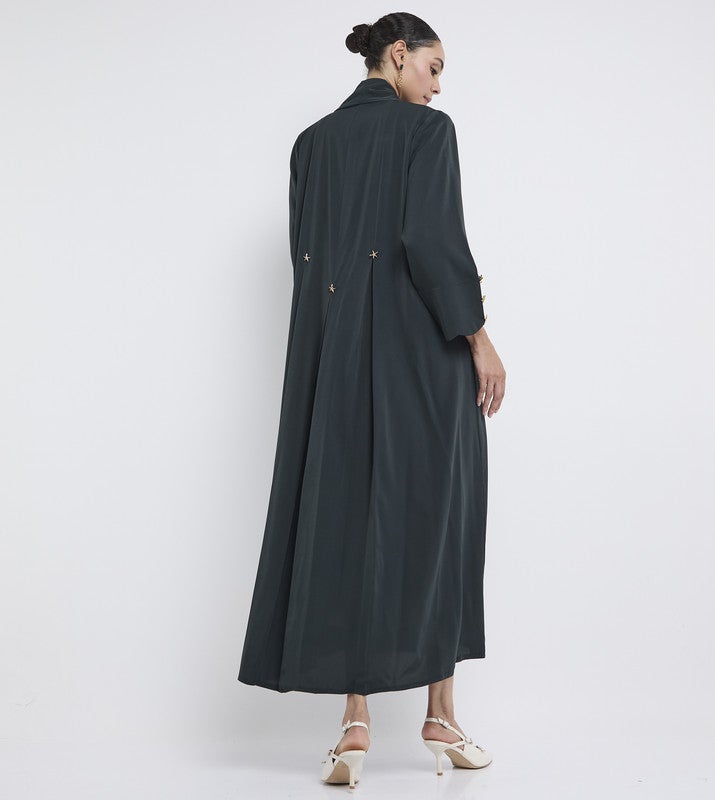 ROZA Elegant Pleated Abaya with Star Brooch - Image 4