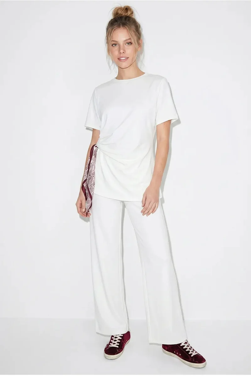 بيانكو لوتشي LUCCI Crew Neck T-Shirt and Wide Leg Trousers Set