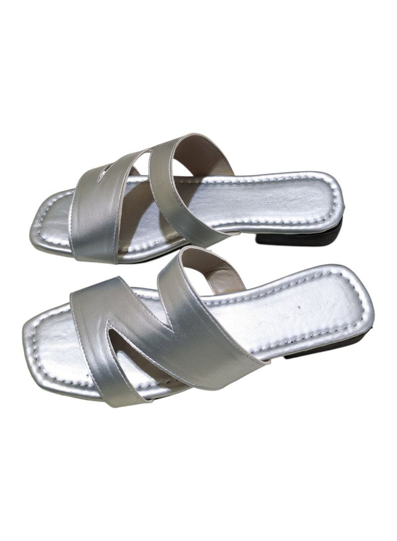 Karisma Flat Squared Toe Slippers With Three Strap Cut Design - Image 2