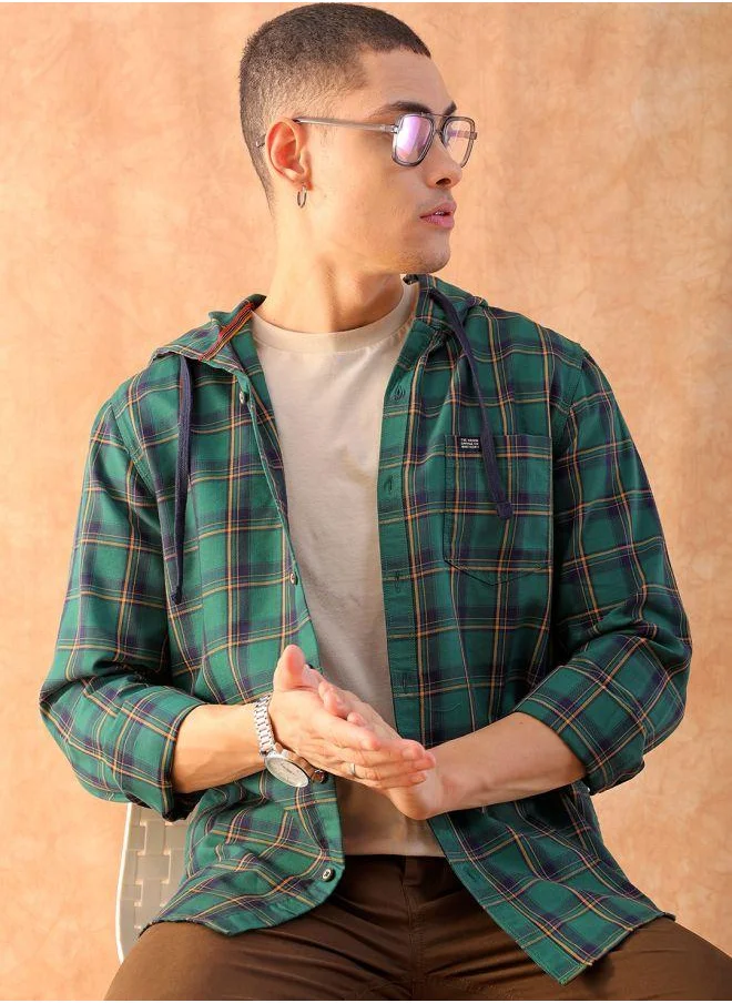 شركة المرآب الهندية Men Slim Fit Checkered Full Sleeves Hooded Casual Shirt