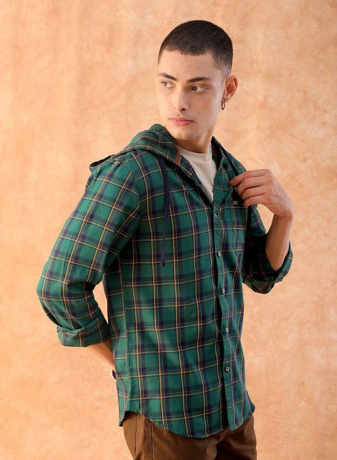 شركة المرآب الهندية Men Slim Fit Checkered Full Sleeves Hooded Casual Shirt
