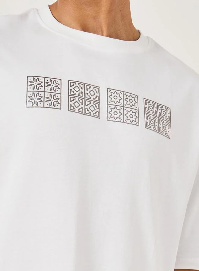 Styli Graphic Print Oversized Round Neck T-Shirt