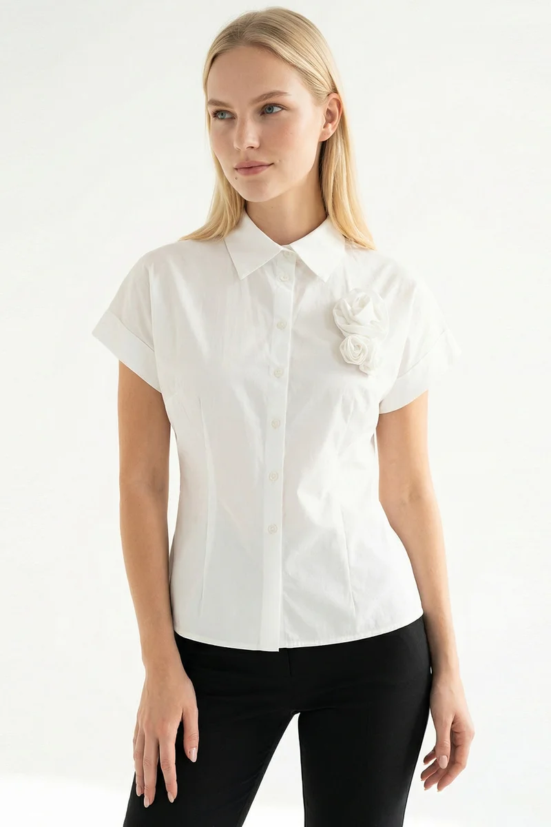 Exquise Off-White Shirt with Floral Embroidery