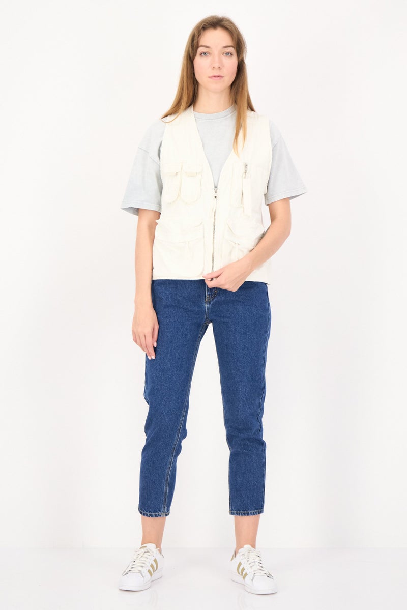 Bershka سترة نسائية بدون أكمام بسيطة، بيج فاتح - Image 4