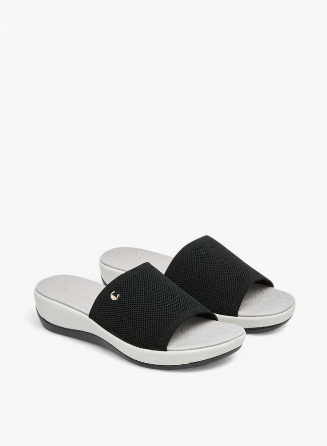 لو كونفورت Flyknit Slip-On Comfort Sandals