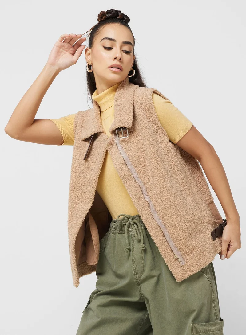 Ginger Urban Minx Sleeveless Borg Jacket