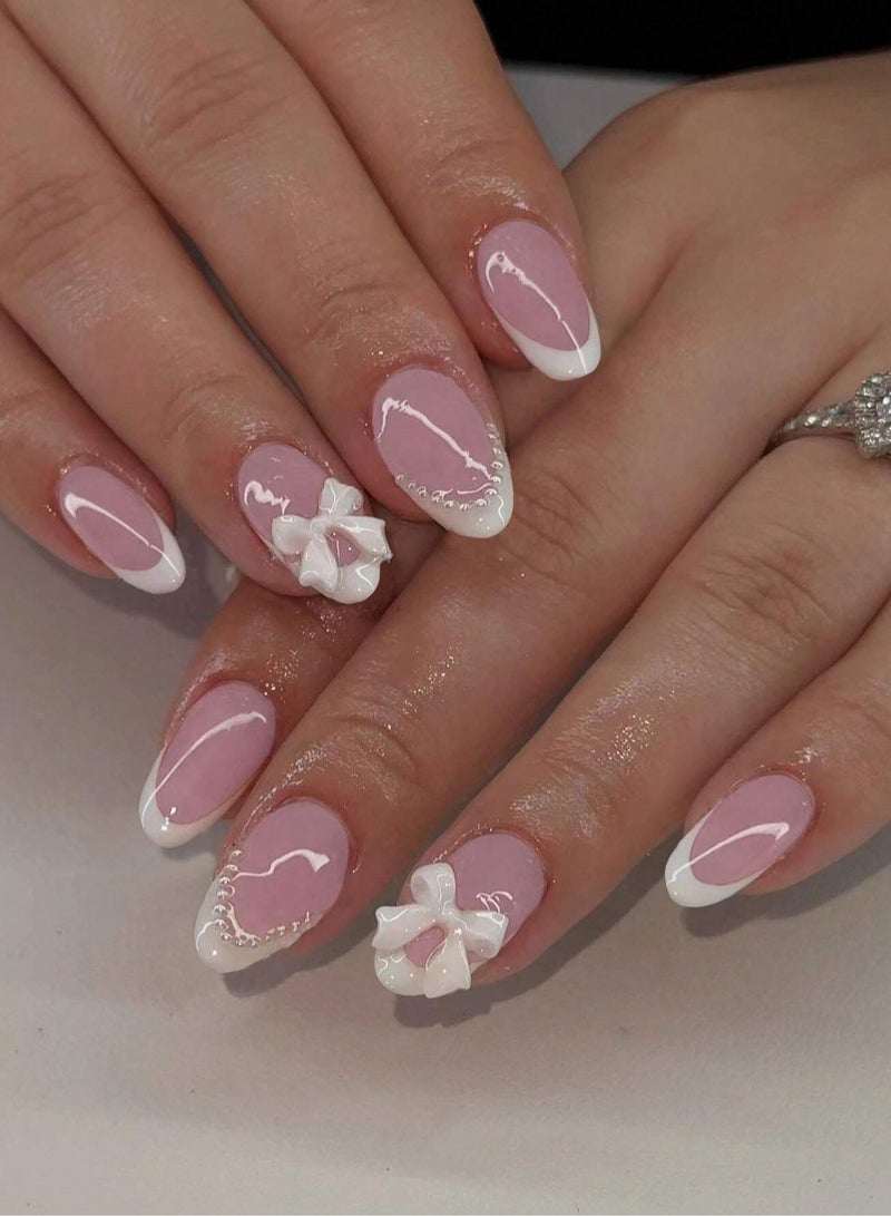 اظافر تركيب فرنسيه مزيفه بشكل لوزي تحتوي العلبه على 24 ظفر مع مبرد اظافر و صمغ - Image 1