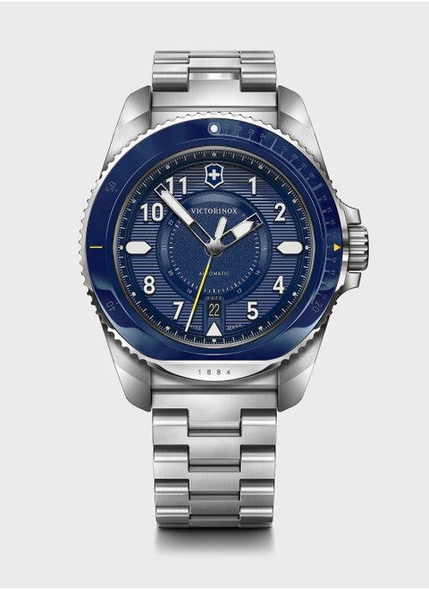 Journey 1884 Analog Watch
