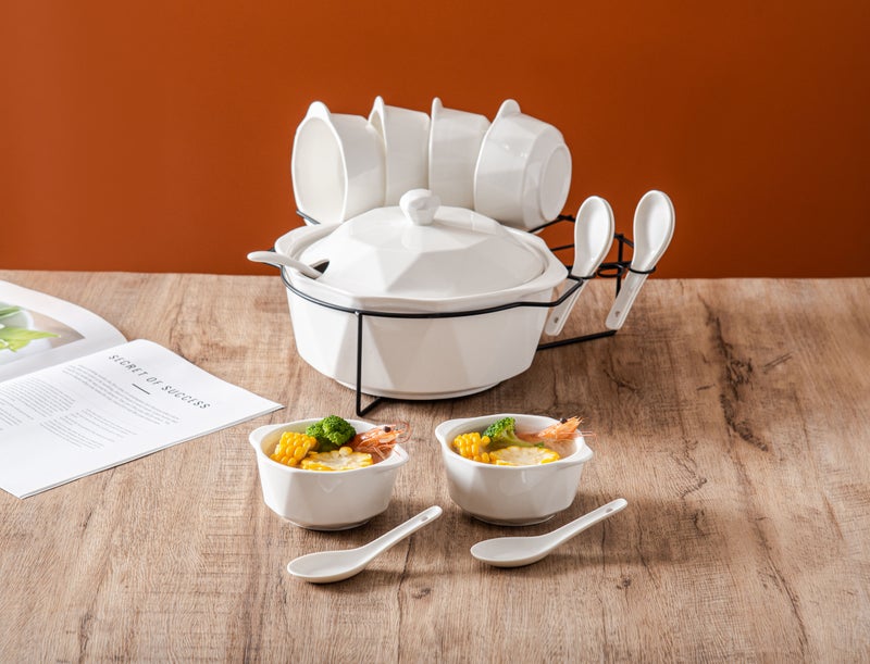 دوف طقم زبديات شوربة بورسلان 16 قطعة مع ستاند معدني أسود – أبيض (زبدية 10.25 إنش + غطاء + 6 زبديات + ملاعق شوربه + 6 ملاعق)