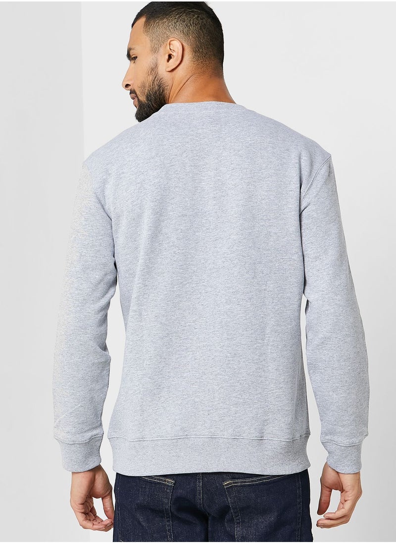 LEE - Essential Sweatshirt - Image 1