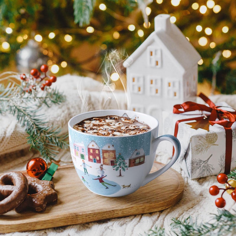 MFoffice كوب التزلج لعيد الميلاد - 20 أونصة من الخزف العظمي مع قرية ثلجية، هدايا مثالية للعطلات وعيد الميلاد للأصدقاء والعائلة - مصمم في إنجلترا بواسطة هارفست غرين ستوديو - Image 5