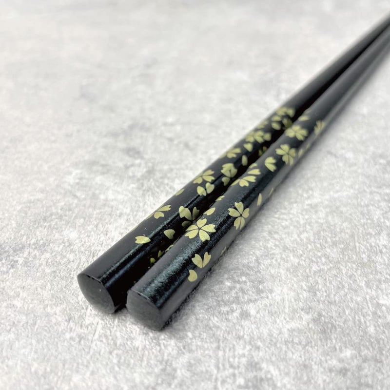 Terra Distribution Premium Japanese Chopsticks Reusable [ Made in Japan ] Traditional Lacquer Art Wooden Chopsticks (Black(YM003)) - Image 3