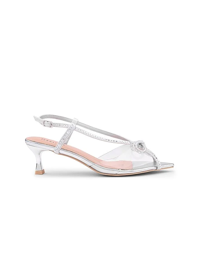 أيقون Delicate strap design with a refined heel.