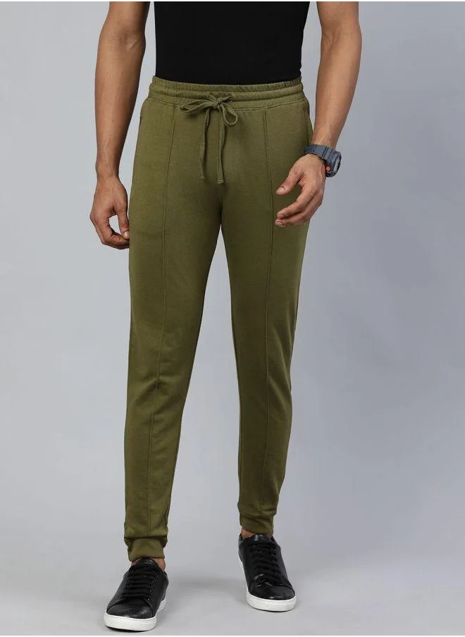 The Indian Garage Co Men Slim Fit Solid Mid-Rise Stretchable Knitted Jogger Trousers
