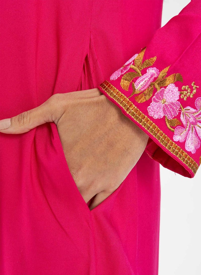 كشخة جلابية مطرزة يدوياً - Image 4