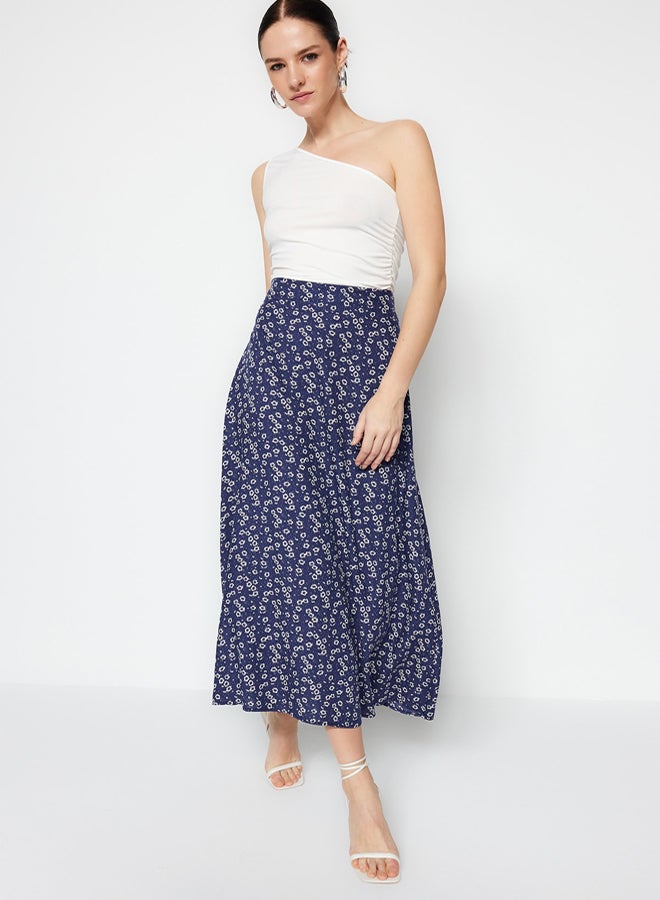 trendyol Blue Floral Patterned Viscose Fabric Midi Length Woven Skirt TWOSS23ET00295 - Image 4
