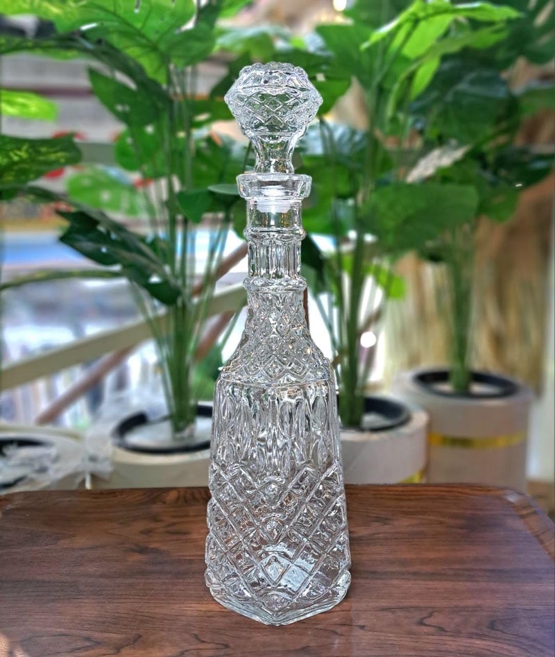 Generic Crystal Glass Decanter with Stopper, Diamond Cut Pattern, 1200ml Capacity, Silicone Gasket, for Oil, Vinegar, and Fragrance .mk - Image 1