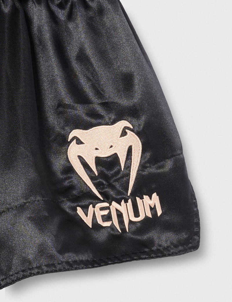 VENUM شورتات فنينغ موياي تاي الكلاسيكية - أسود/ذهبي - XL - Image 4