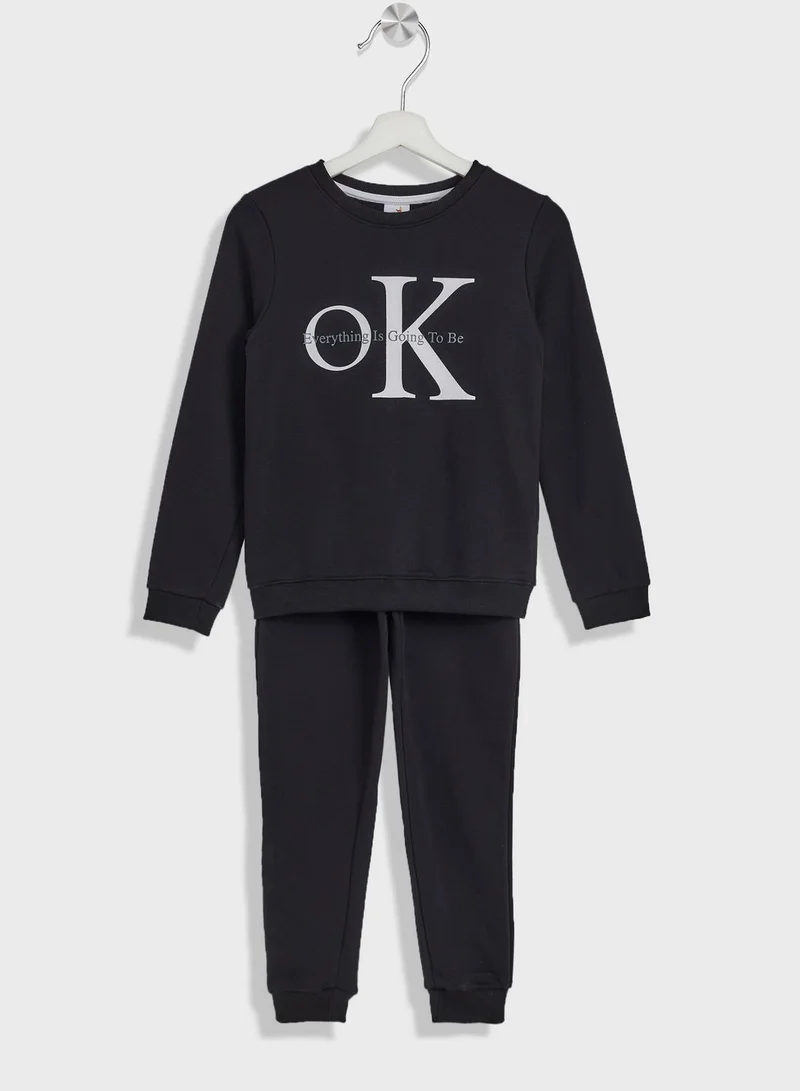 Pinata Boys Text Printed Sweatshirt And Jogger Set