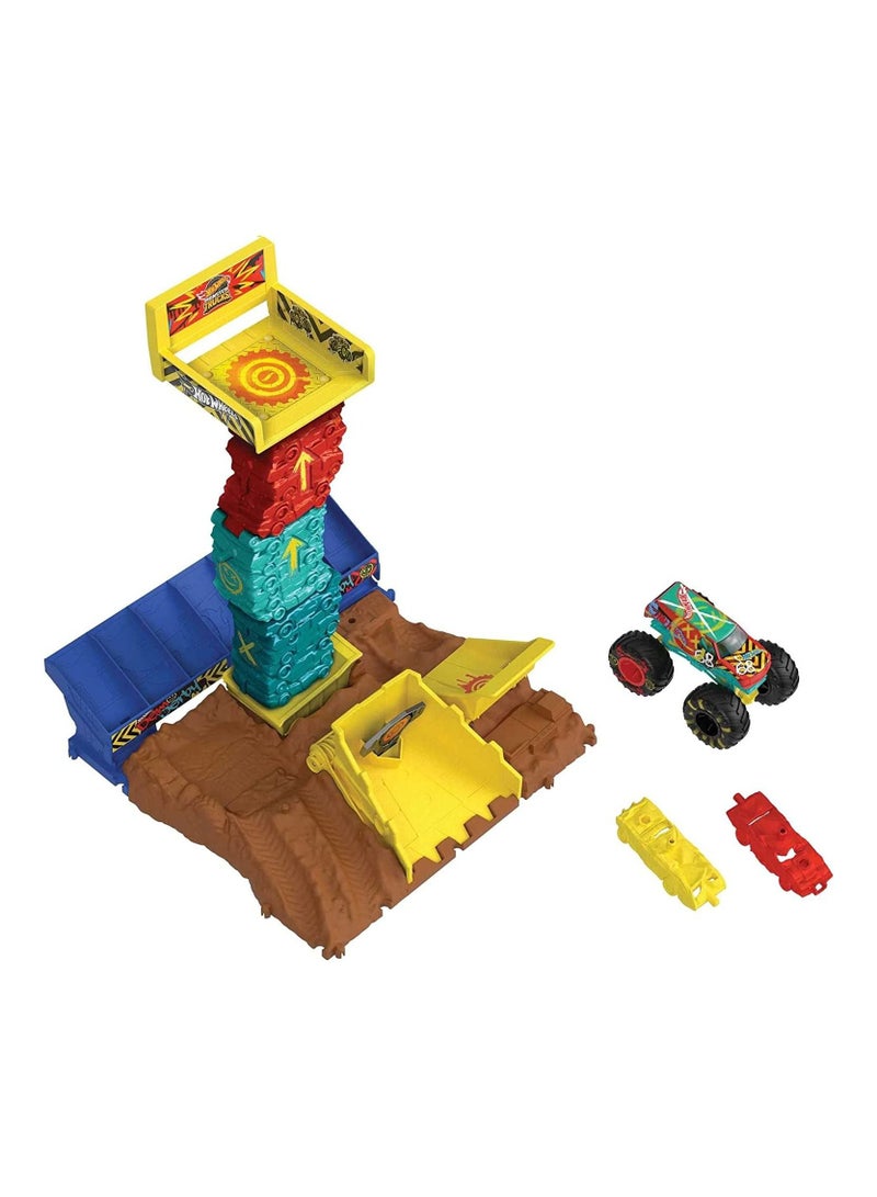 Hot Wheels Monster Trucks Arena Smashers Demo Derby Car Jump Challenge Connectable Set with 1:64 Scale Demo Derby and 2 Crushable Car  - Image 3