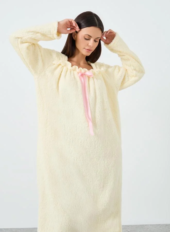 ستايلي قميص نوم فليس مزين برباط