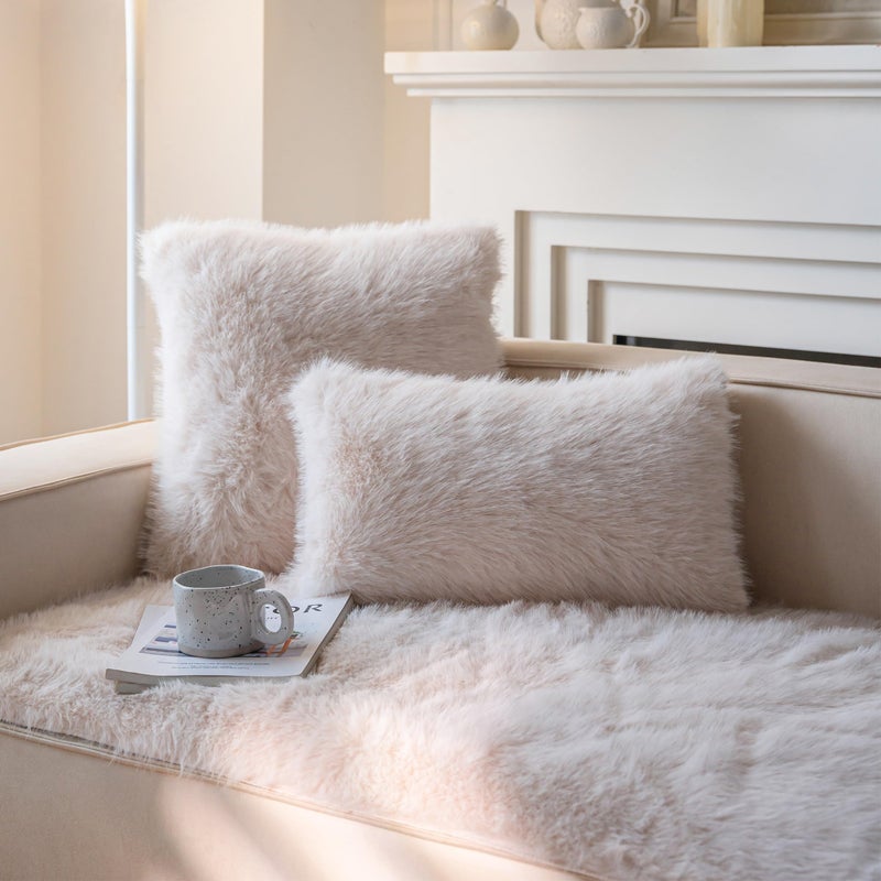 Neelvin Beige فو فرو دافئ ناعم مزخرف وسادة رمي الزخرفة الأغطية 18x18 بوصة مجموعة 2 حالة وسادة وسادة مخملية لأريكة أريكة الأريكة - Image 2