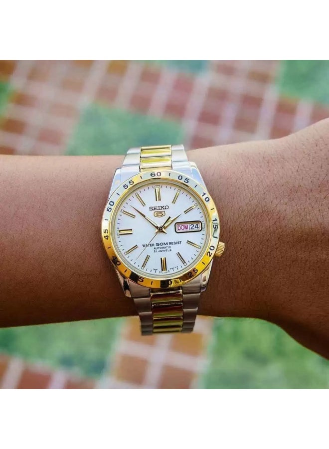 Seiko 5 SNKE04K1 Automatic Men’s Watch White Dial Two-Tone Stainless Steel Day-Date 21 Jewels - Image 3