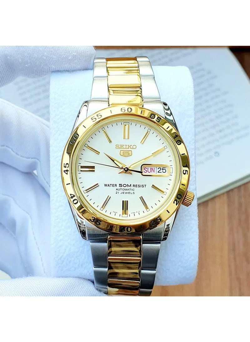 Seiko 5 SNKE04K1 Automatic Men’s Watch White Dial Two-Tone Stainless Steel Day-Date 21 Jewels - Image 2