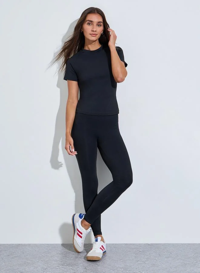 ستايلي Black Solid Short Sleeve Fitted Top and Leggings Co-Ords