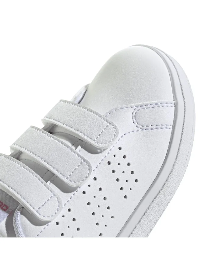 adidas أحذية رياضية للأطفال بيضاء   .
