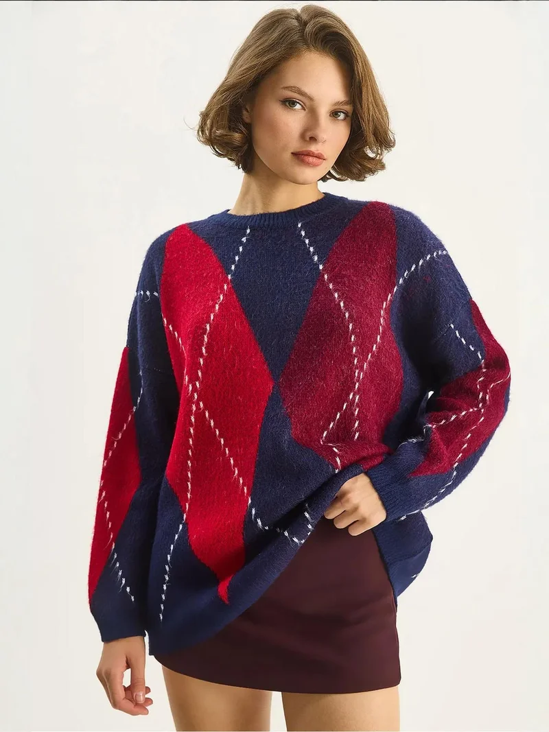 بيانكو لوتشي كنزة لوتشي بطبعة ألماس واسعة