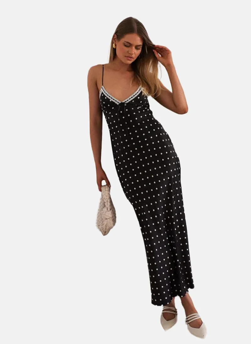 يونيكي Black Sweetheart Neck Polka Dots Print Shift Dress