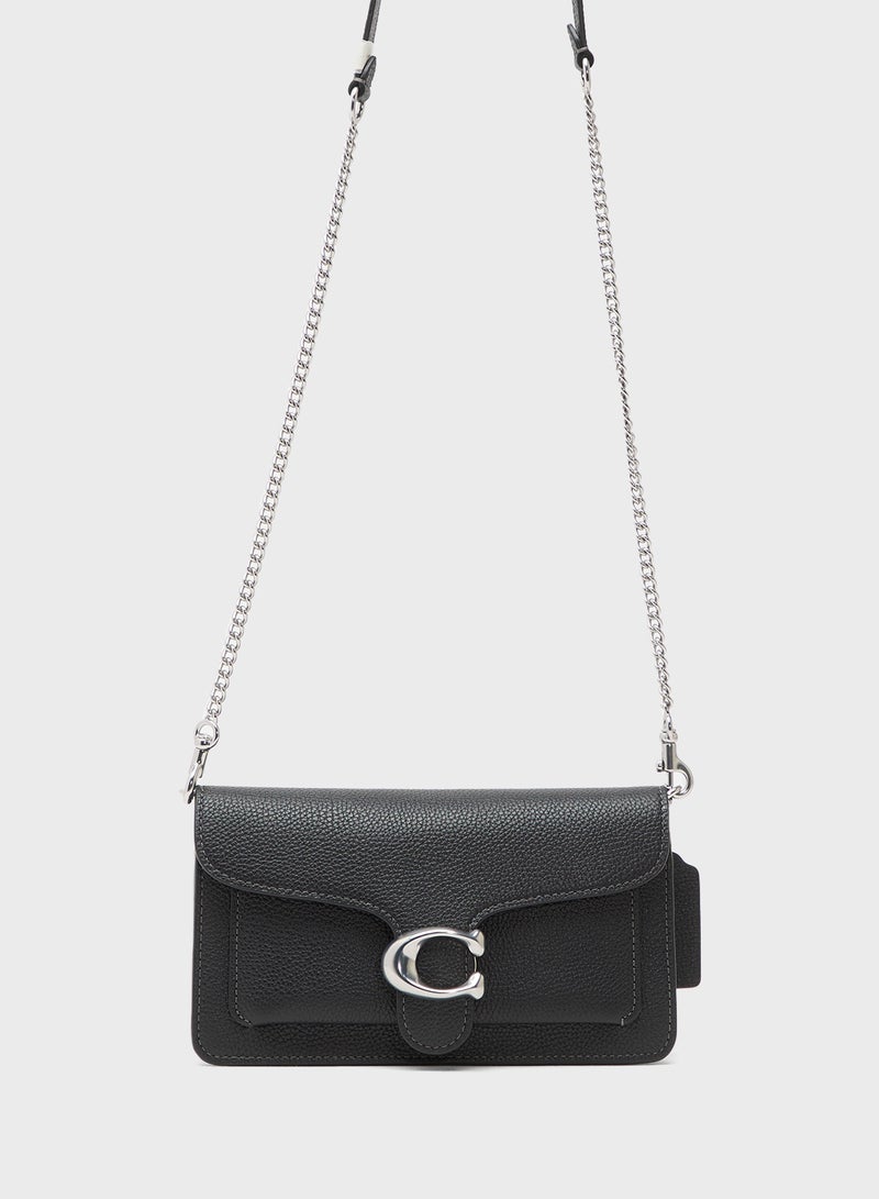 كوتش حقيبة يد كلاتش بسلسلة تابى من جلد الحصى المصقول - Image 1