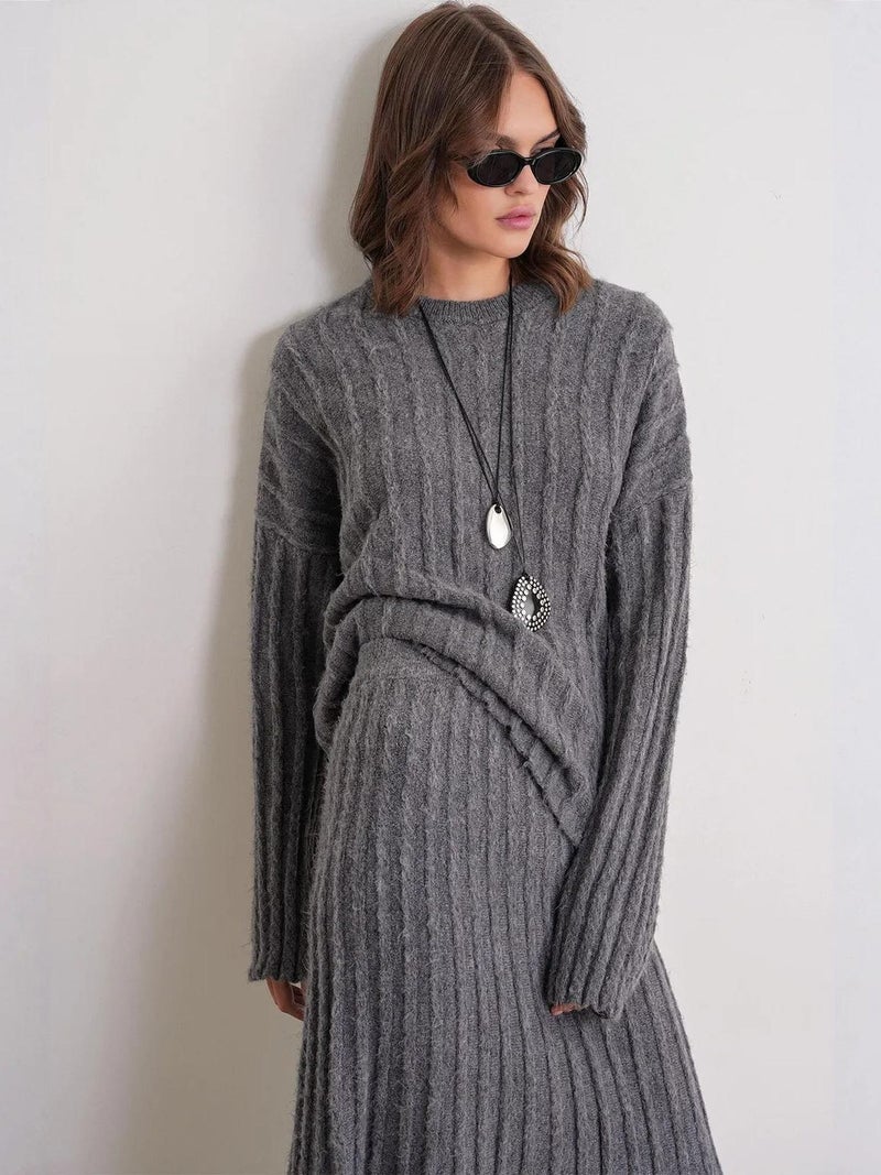 Mixray Textured Oversized Sweater & Skirt Knit Co-ord Set - Image 2
