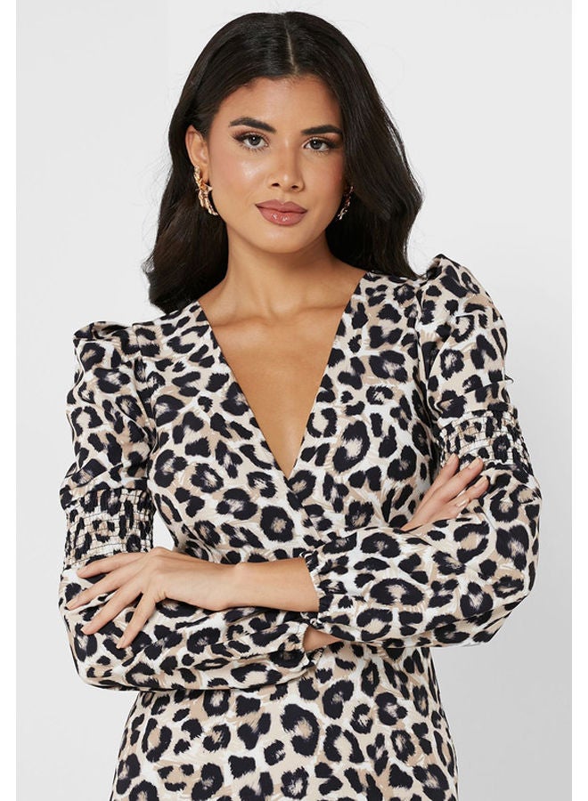 Little Mistress فستان بحاشية مكشكشة مطبوع من Surplice - Image 3