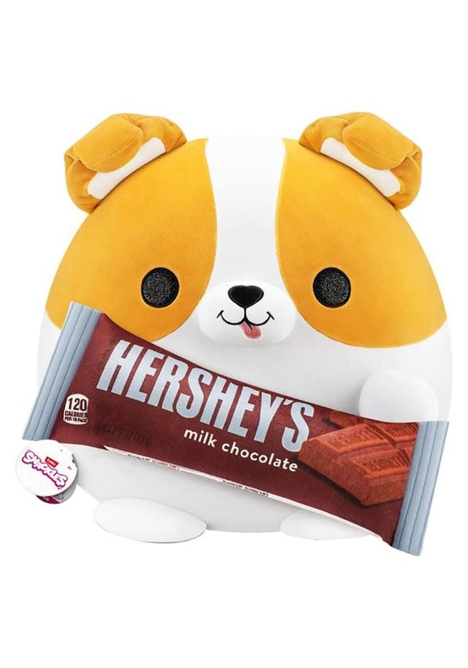ZURU Snackles Corgi Holding Hershey's Milk Chocolate Plush Toy (35 cm) - Image 1