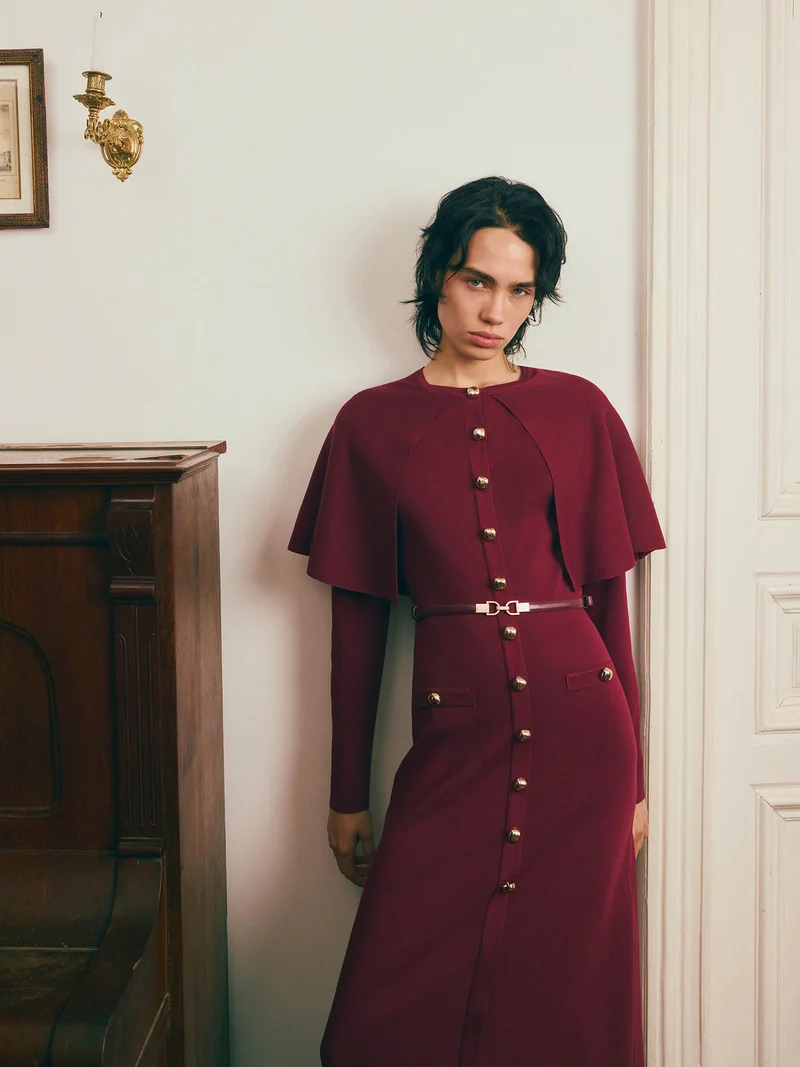 ليتشي فستان ميدي مع عباءة وحزام متناسق