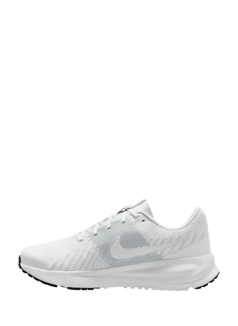 Nike Run Defy