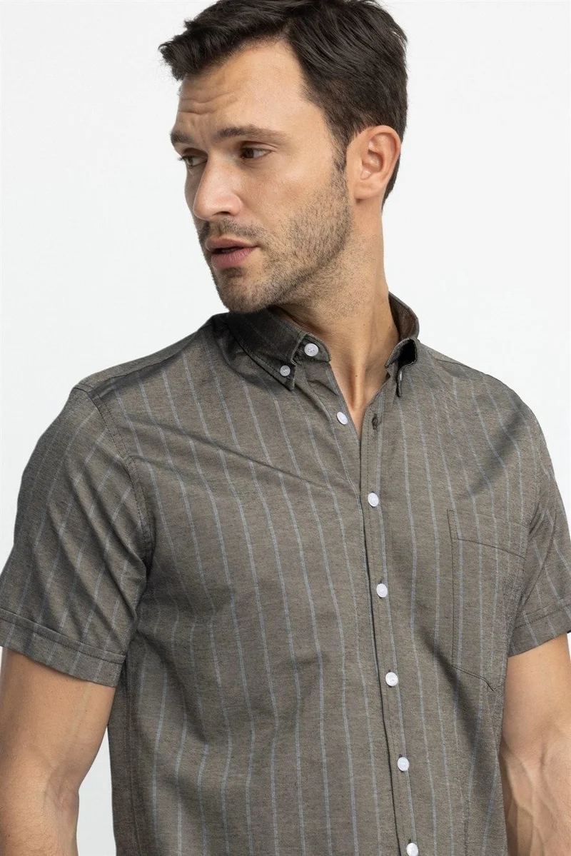 Tudors Classic Fit Button Collar Short Sleeve Striped Cotton Shirt