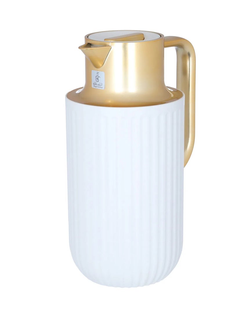 Everest Laura Thermos, 1.6 litres, golden handle, thermal glass inner shell, plastic outer shell - white - Image 3