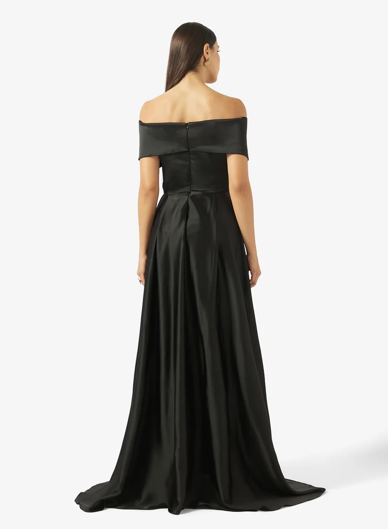 Akadia Fashion Off Shoulder Pleated Maxi Dress
