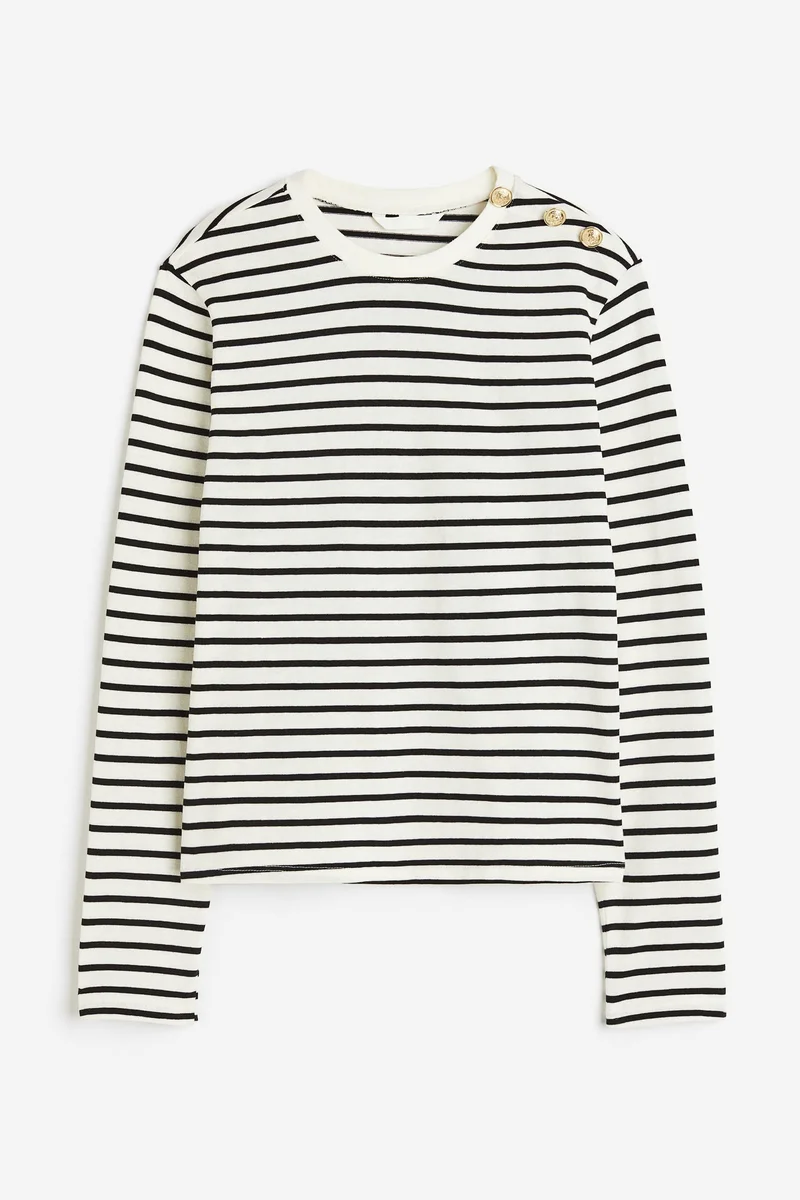 اتش اند ام بلوزة بتفاصيل أزرار